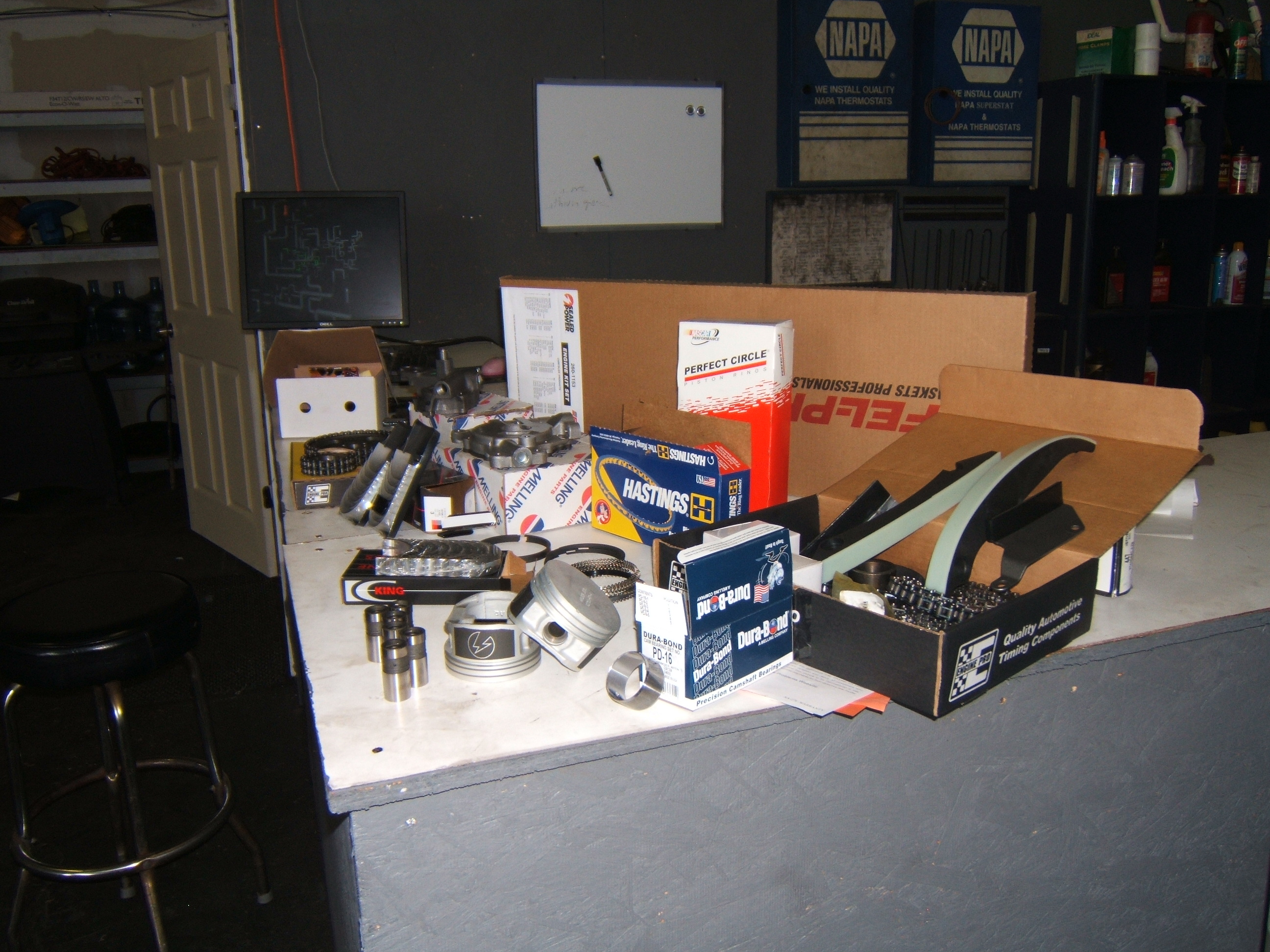 shop034.JPG